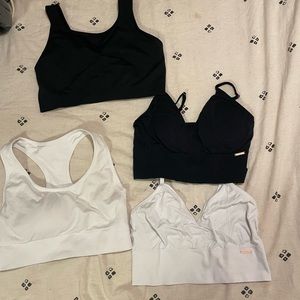 Sports bra lot